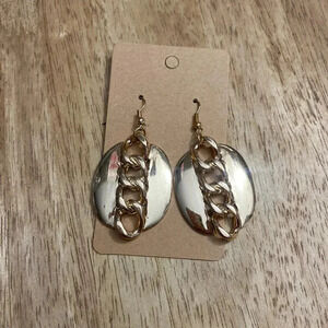 🆕Gold Tone Modern Metals Earrings🆕